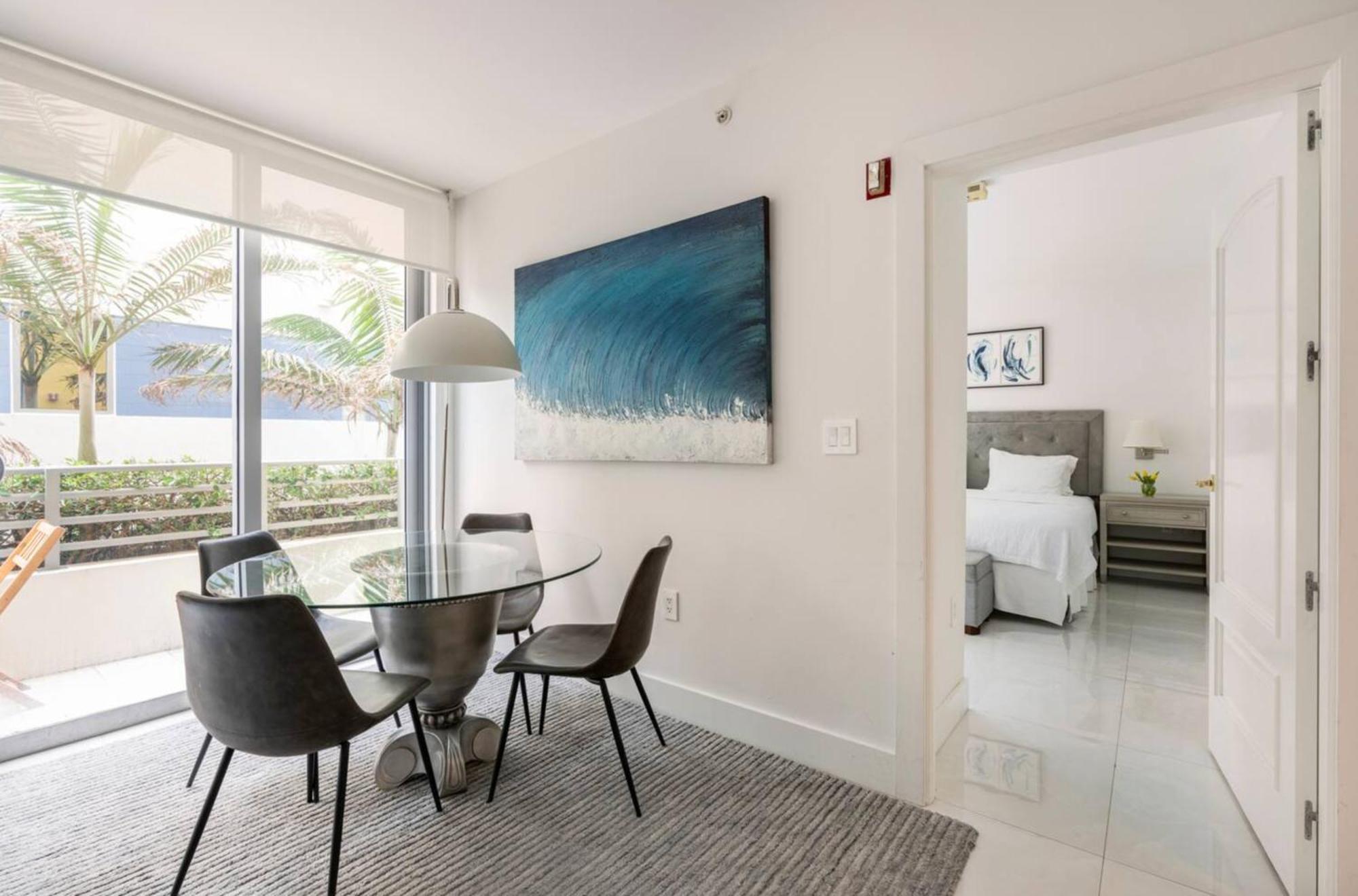 Beachfront Bentley Hotel One Bedroom Suite With Balcony And Beach Access Miami Beach Exterior photo